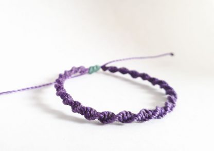 Gedraaid Paars Armbandje