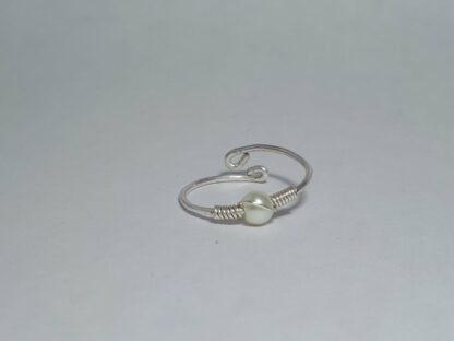 Simpele Ring Met Pareltje
